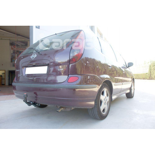 Фаркоп ARAGON на NISSAN Almera 2000–2007  Арт. E4414AA (TINO)